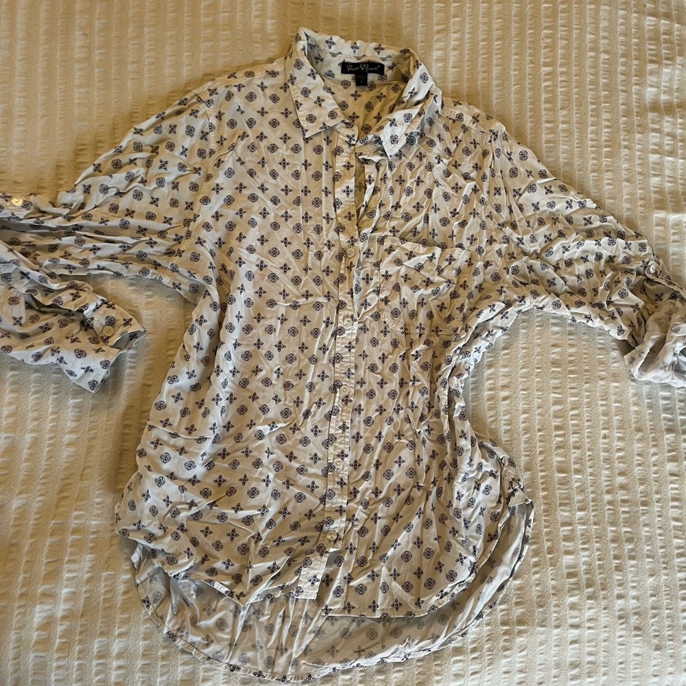 Velvet Heart Button Up 100% Rayon Blouse, slightly longer in back,flattering!